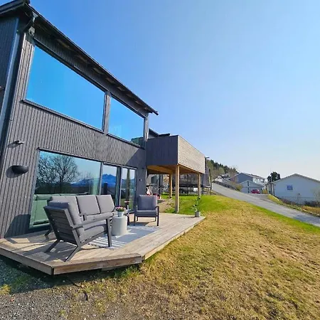 Casa Borealis A Specious New With A Spectacular View Apartamento