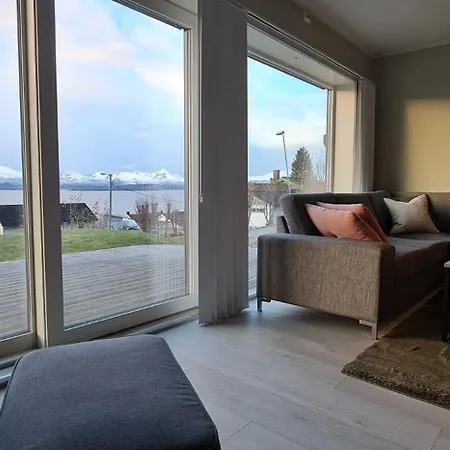 Casa Borealis A Specious New With A Spectacular View Apartamento *